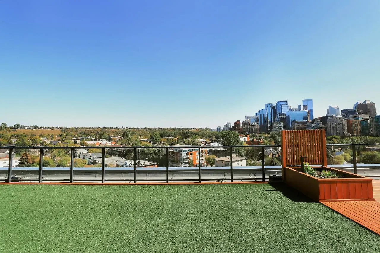 Vibrant & Modern Loft-Style Walkout Near Lrt contacts